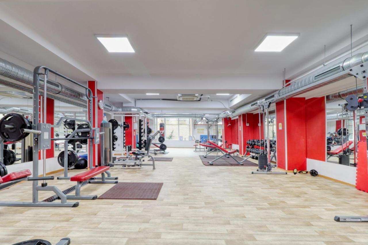 Luxurious 3 Bedroom In Herastrau Apartment Bucharest